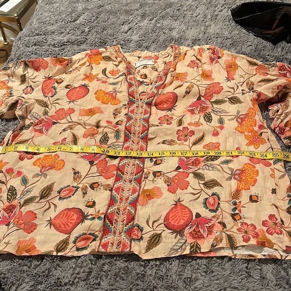 Johnny Was workshop tan shirt with flowers 💐 - Picture 8 of 10